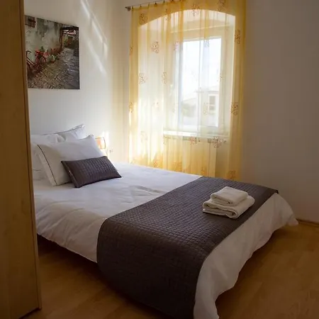Olive Tree Apartments Umag Exterior photo