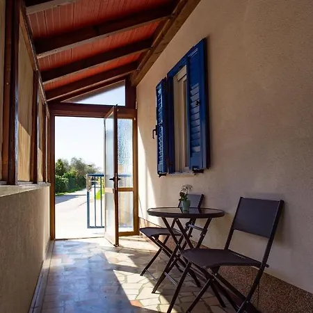 Olive Tree Apartments Umag Exterior photo